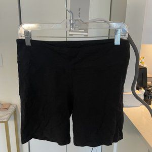 Aritzia Black Biker Shorts - Large